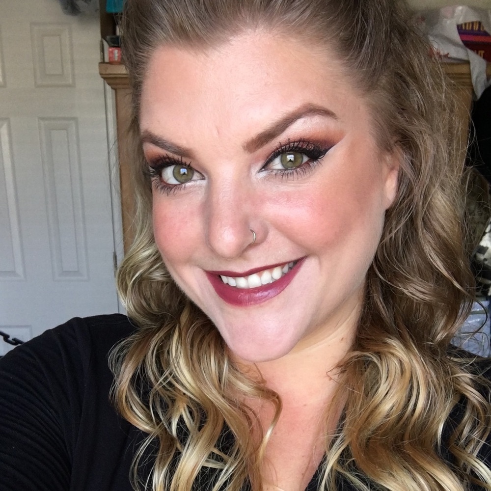 Meet your Posher, Jennifer